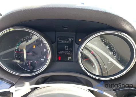 2013 Jeep Grand Cherokee Laredo z USA, uszkodzony, nr VIN 1C4RJFAG0DC631726